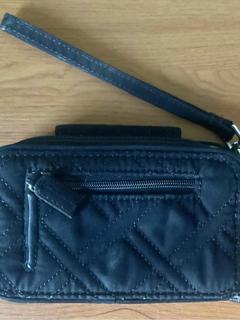 Vera Bradley Black Quilted Crossbody Wallet with Metal Nameplate nwot - Picture 2 of 3